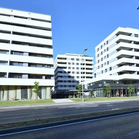 Exclusive 아파트 *