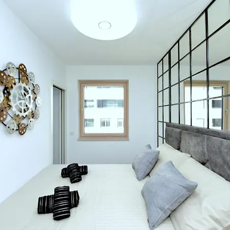 Exclusive * 자다르